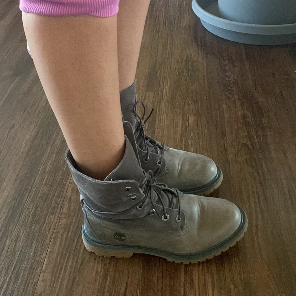 Grey Timberlands GUC size 7 - Picture 3 of 10